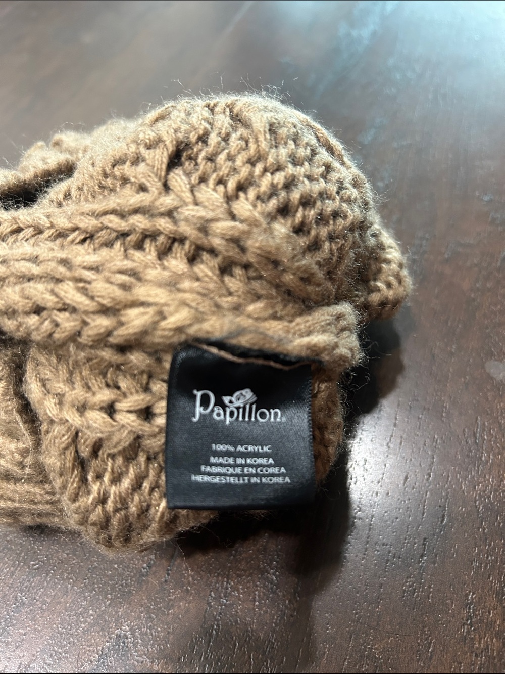 Papillon cable knit beanie hat - Picture 3 of 3